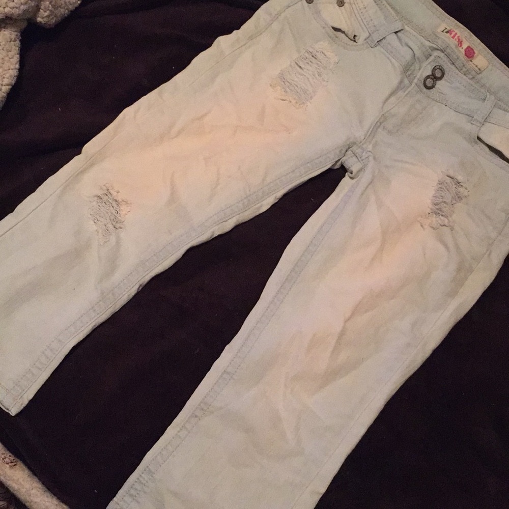 Distressed capris - Picture 3 of 6